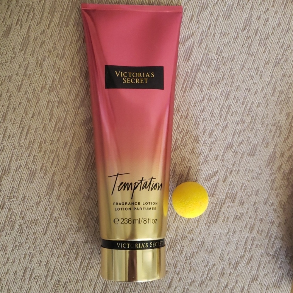 2 Victoria's Secret fragrance lotions - Picture 2 of 4